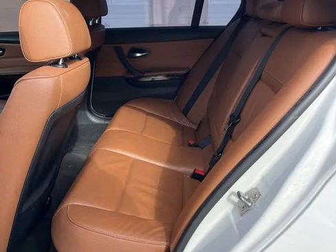 Used 2011 BMW 335i xDrive 335i xDrive Sedan 4D image 10