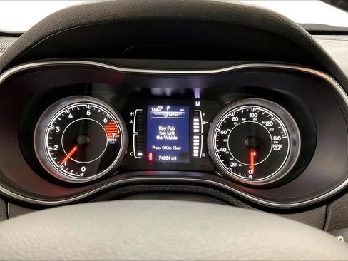 Used 2021 Jeep Cherokee Latitude Plus image 10