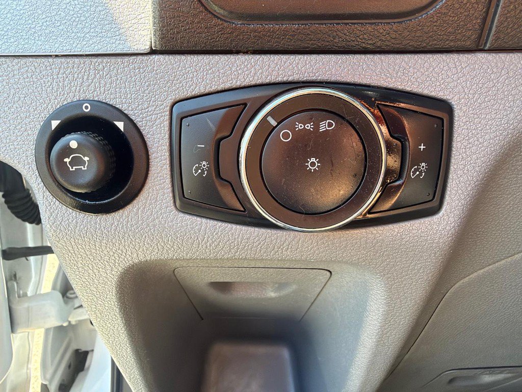 Used 2019 Ford Transit 150 148 Low Roof RWD image 33