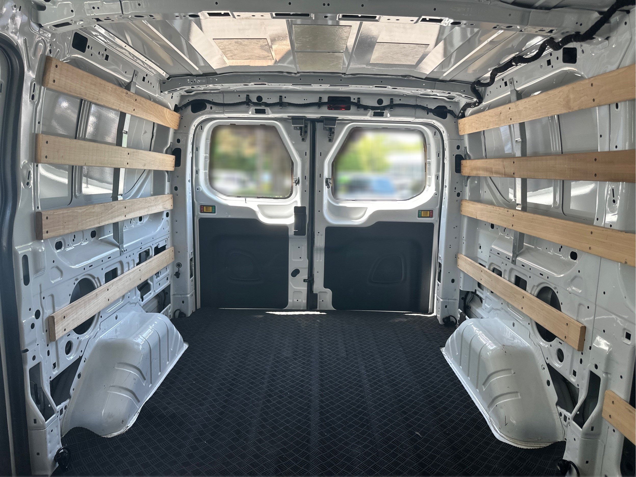 Used 2024 Ford Transit 250 Low Roof w/ Exterior Upgrade Package RWD image 16