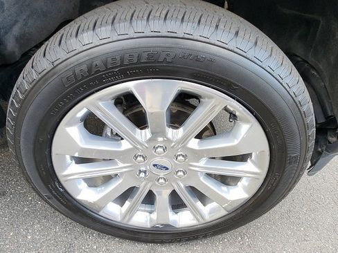 Used 2023 Ford F150 Limited image 10