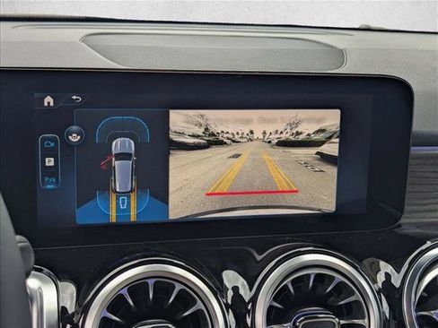 New 2026 Mercedes-Benz GLB 250 image 12