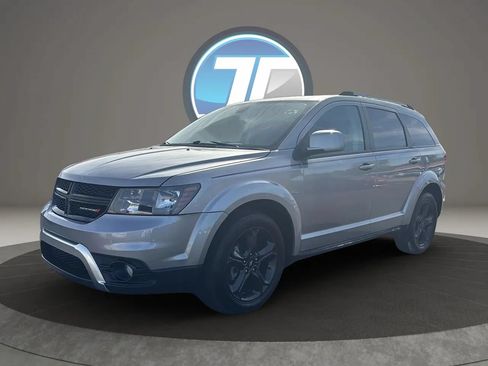 Used 2020 Dodge Journey Crossroad FWD image 15