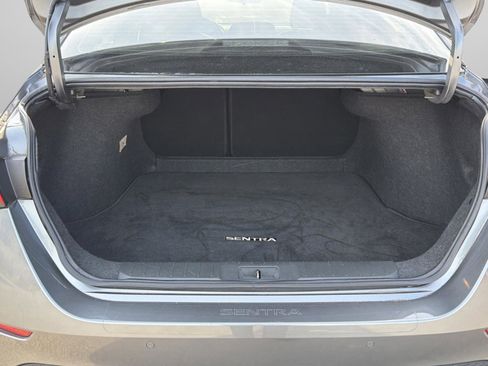 Used 2024 Nissan Sentra S image 33