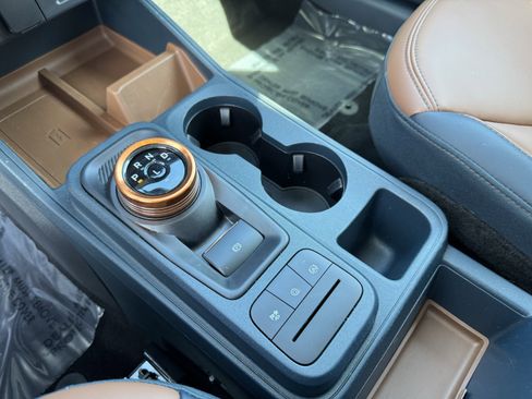 Used 2024 Ford Maverick Lariat image 29