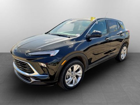 Used 2025 Buick Encore GX Preferred AWD/4WD image 10