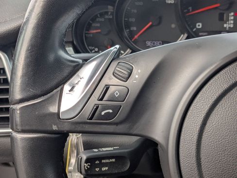 Used 2013 Porsche Panamera 4 Platinum Edition image 18