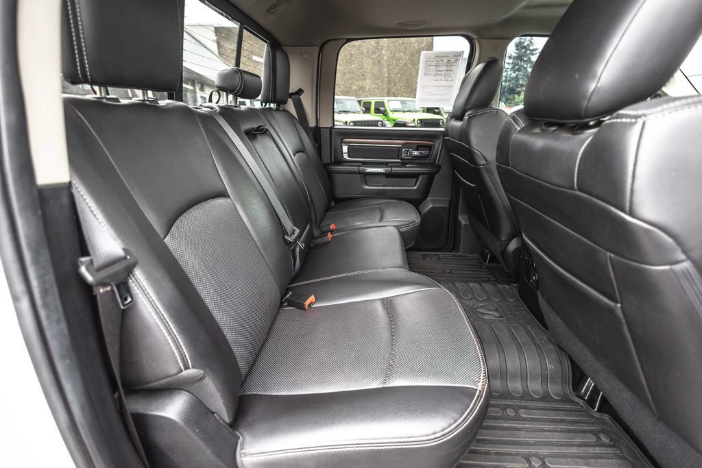 Used 2015 RAM 1500 Laramie w/ Convenience Group AWD/4WD image 33