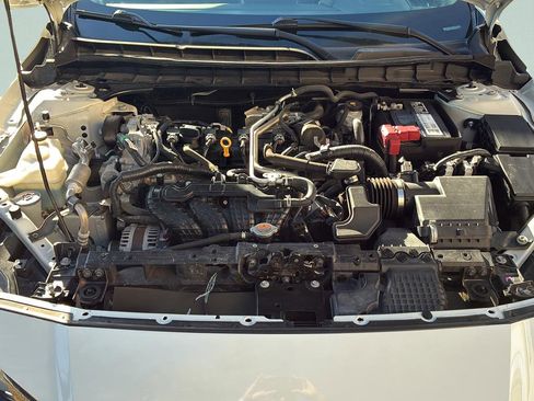 Used 2022 Nissan Altima 2.5 SR image 40