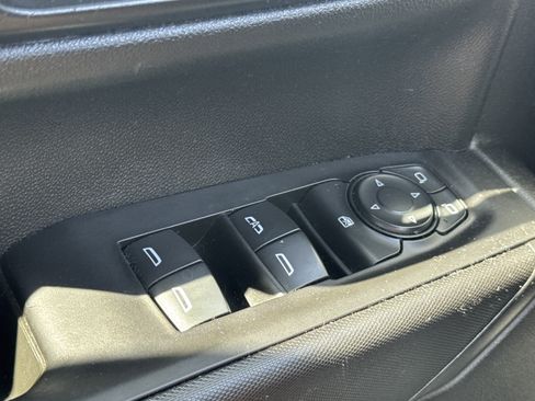 Used 2021 Chevrolet Silverado 1500 Custom Trail Boss AWD/4WD image 20