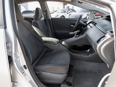 Used 2011 Toyota Prius Two image 27