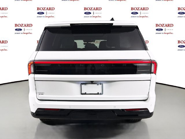 New 2026 Lincoln Navigator Reserve AWD/4WD image 6