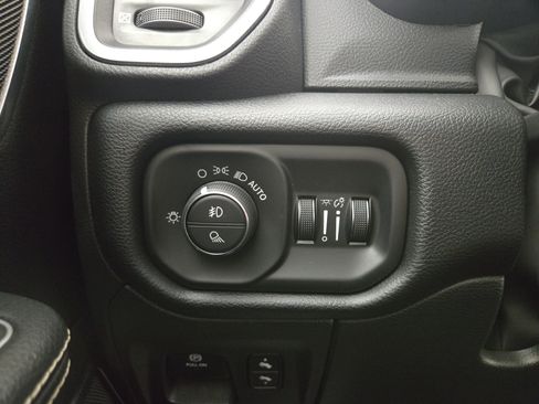 Certified 2022 RAM 1500 Laramie AWD/4WD image 29