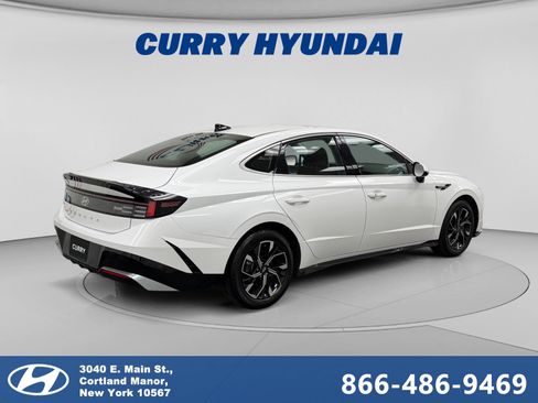 Used 2024 Hyundai Sonata SEL FWD image 5