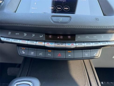 Used 2019 Cadillac XT4 Premium Luxury w/ Technology Package image 14