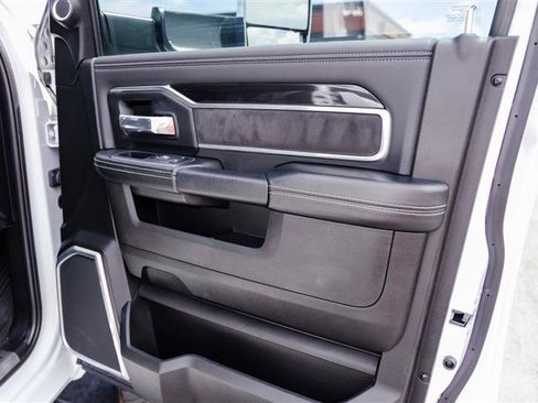 Used 2022 RAM 2500 Laramie AWD/4WD image 20