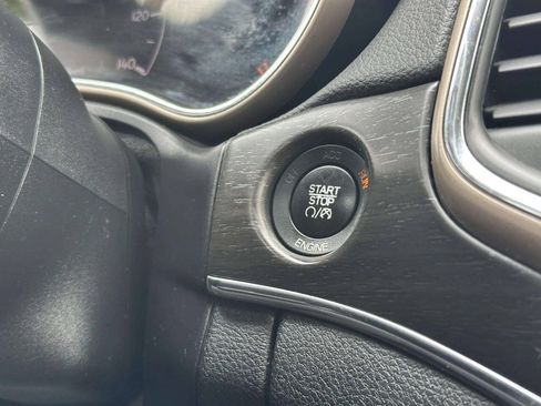 Used 2016 Jeep Grand Cherokee Limited AWD/4WD image 40