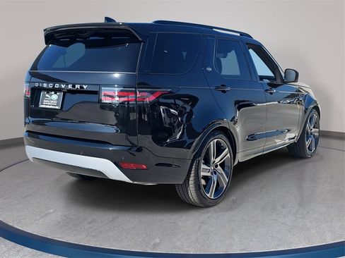 New 2026 Land Rover Discovery Limited Edition image 5