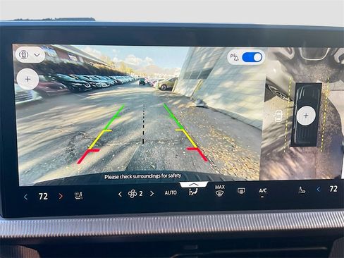 Used 2025 Ford Explorer ST image 14