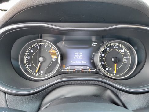 Used 2020 Jeep Cherokee Limited image 15