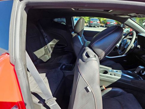 Used 2022 Chevrolet Camaro ZL1 image 14