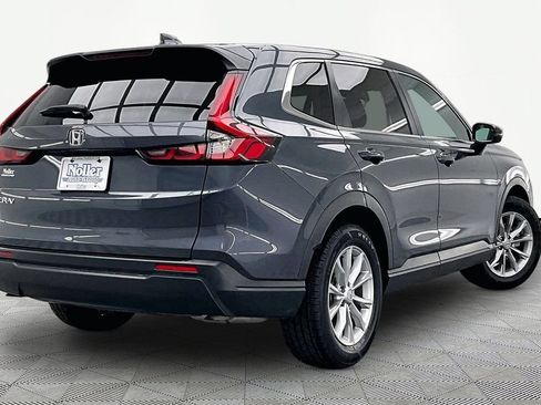 Used 2025 Honda CR-V EX image 2