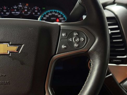 Used 2017 Chevrolet Suburban Premier AWD/4WD image 12