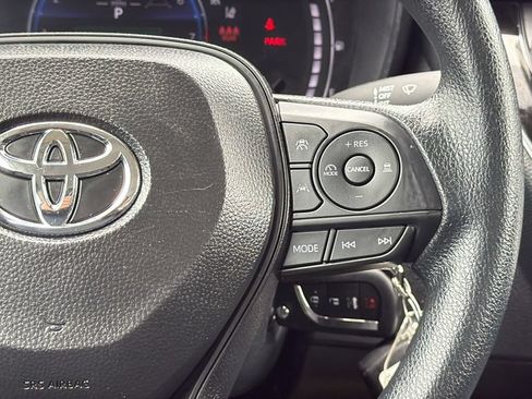 Used 2026 Toyota Corolla LE FWD image 21