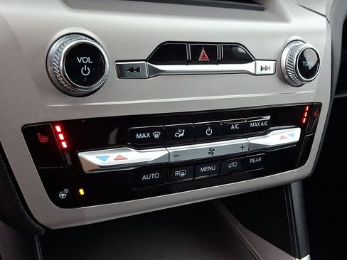 Certified 2024 Ford Explorer XLT w/ Equipment Group 202A image 16