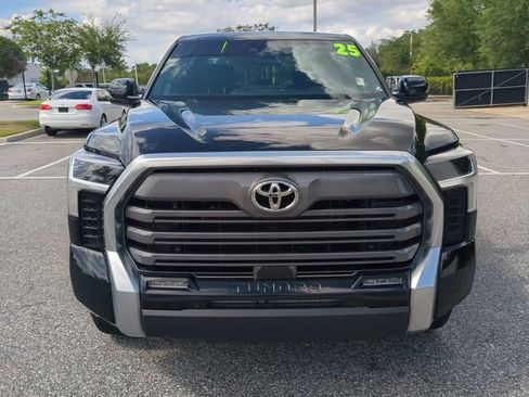 Used 2025 Toyota Tundra Limited AWD/4WD image 9