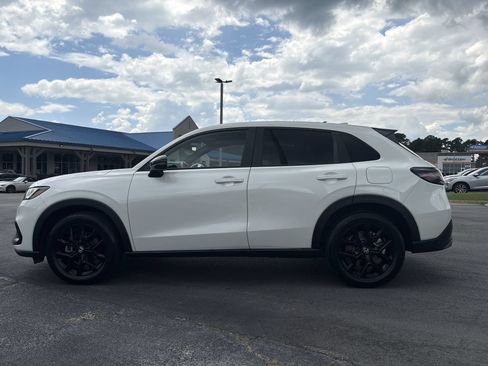 Used 2025 Honda HR-V Sport image 18