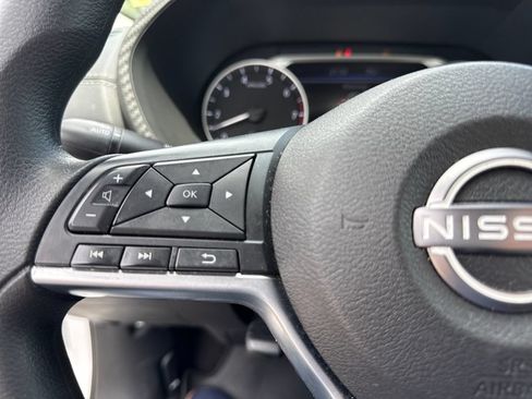 Certified 2025 Nissan Sentra SV FWD image 18