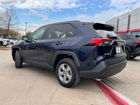 Used 2025 Toyota RAV4 XLE image 8