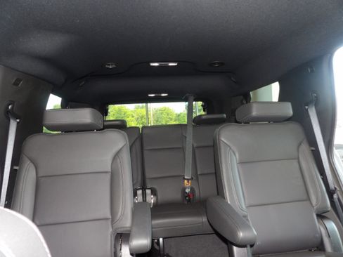 Used 2024 Chevrolet Tahoe LT w/ Luxury Package AWD/4WD image 27