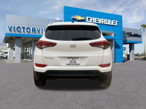 Used 2017 Hyundai Tucson SE image 6