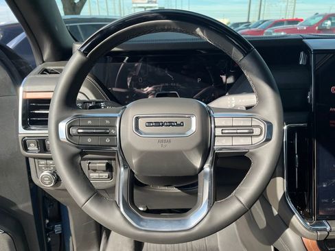 New 2026 GMC Yukon XL Denali w/ Denali Reserve Package image 14