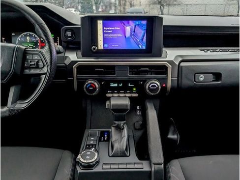 Used 2024 Toyota Tacoma SR5 image 20
