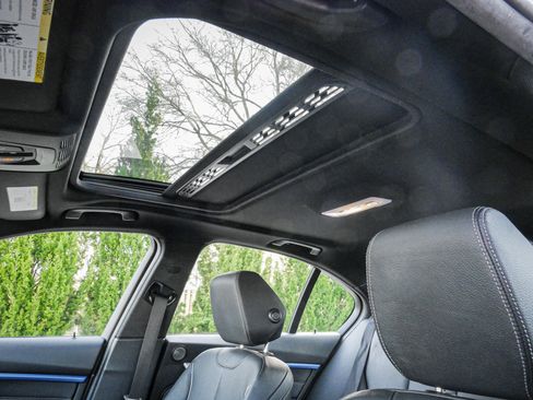 Used 2018 BMW 340i xDrive Sedan image 28