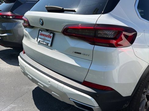 Used 2021 BMW X5 xDrive40i w/ Premium Package AWD/4WD image 7