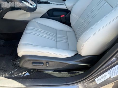 Used 2026 Honda HR-V EX-L image 14