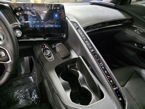 Used 2024 Chevrolet Corvette Stingray Preferred Cpe w/ Z51 Performance Package image 36