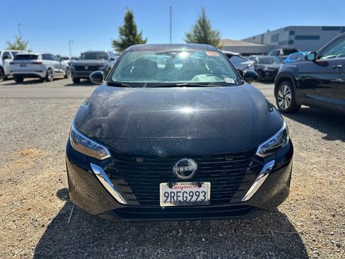 Used 2025 Nissan Sentra SV FWD image 2