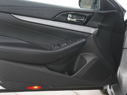 Used 2017 Nissan Maxima 3.5 S image 17