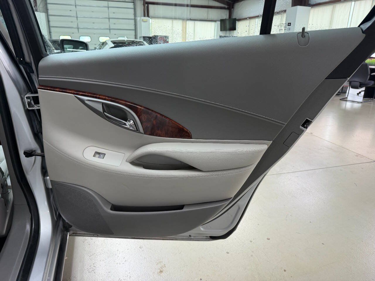 Used 2013 Buick LaCrosse FWD image 14