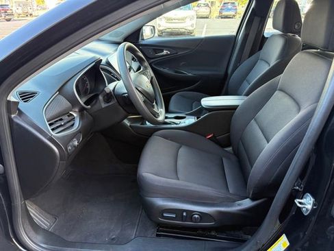 Used 2024 Chevrolet Malibu LT image 9