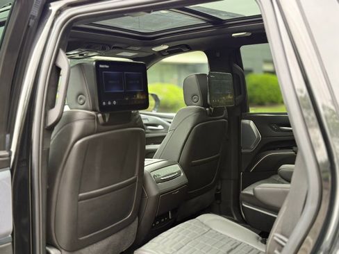 Used 2024 Cadillac Escalade V w/ LPO, ONYX Package AWD/4WD image 18