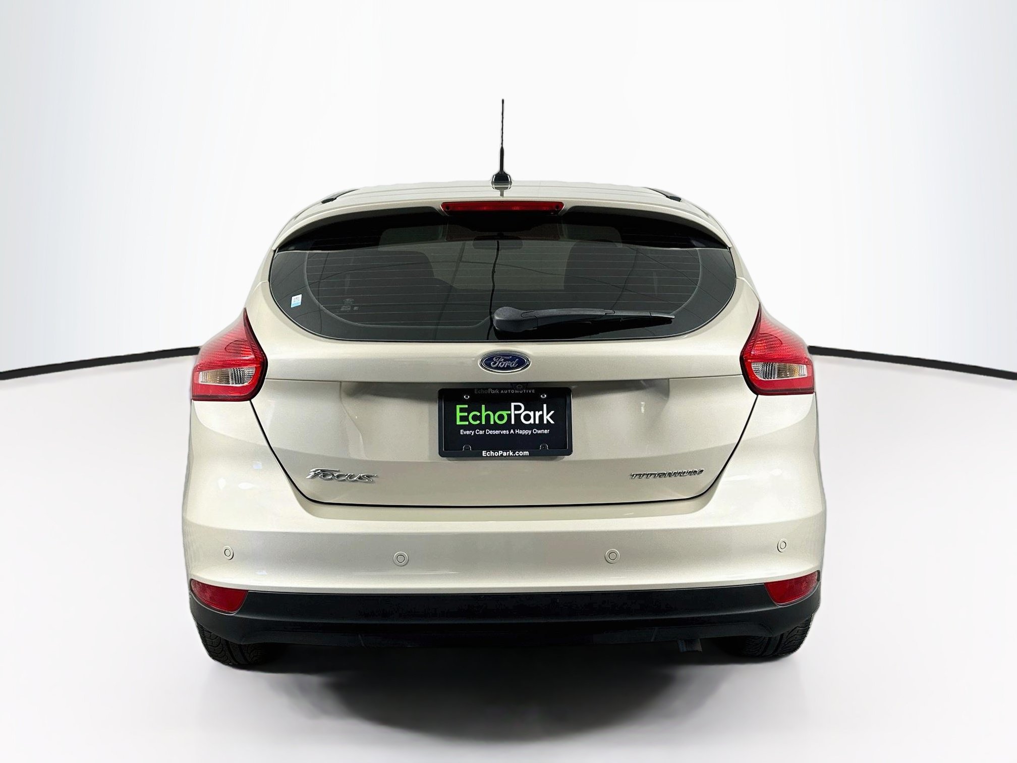 Used 2017 Ford Focus Titanium FWD image 7