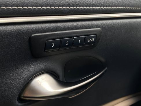 Used 2020 Lexus ES 350 w/ Premium Package image 23