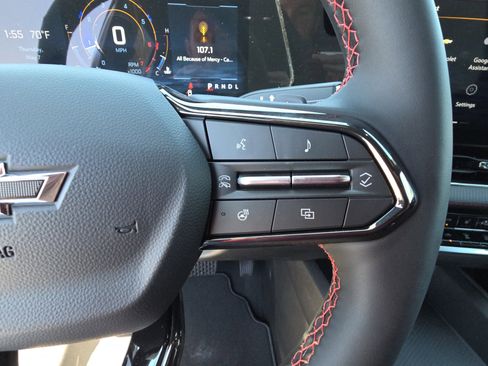 New 2026 Chevrolet Equinox RS w/ Convenience Package III FWD image 19