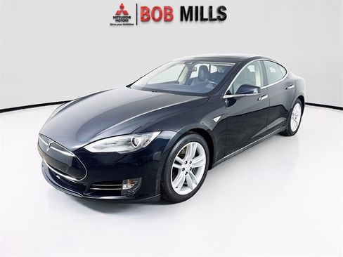 Used 2016 Tesla Model S 70 image 3